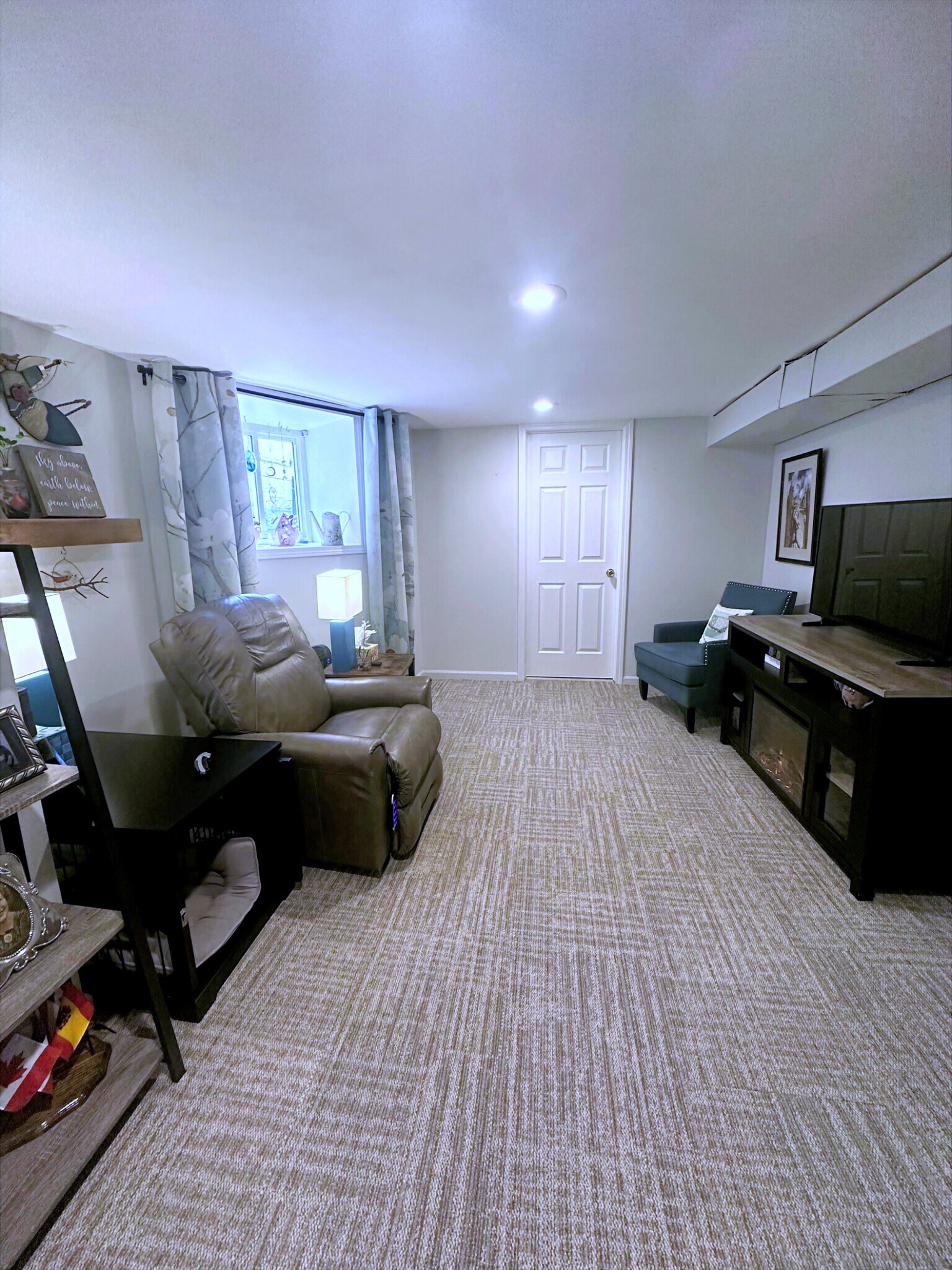 Living Room - 5940 N Bernard St