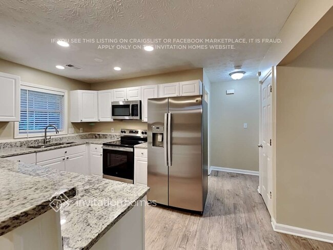 Building Photo - 2355 Hollie Ln