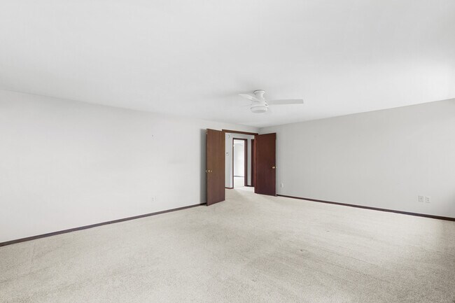 Building Photo - 3072 Brewster Ct