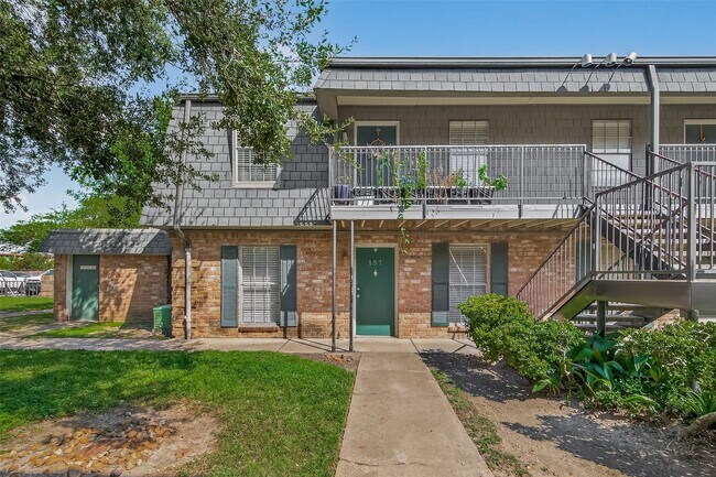 Primary Photo - 8931 Gaylord Dr