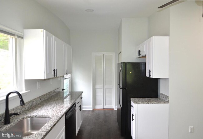 Building Photo - 14011 Eagle Ct