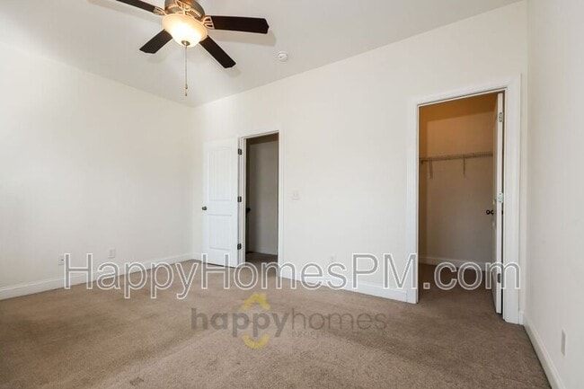 Building Photo - 5194 Celtic Dr