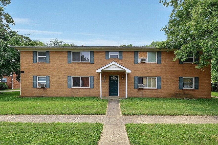 Building Photo - 187 Currier Dr
