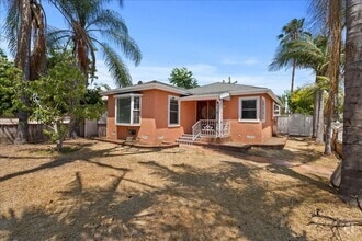 Building Photo - Updated 3-Bedroom Home with Outdoor Kitche...