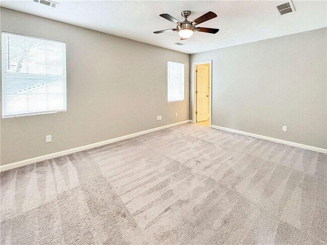 Building Photo - 5907 Brookside Dr SE