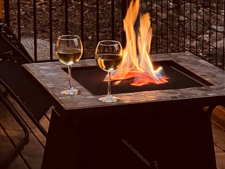 Building Photo - 1637 Rawhide Dr