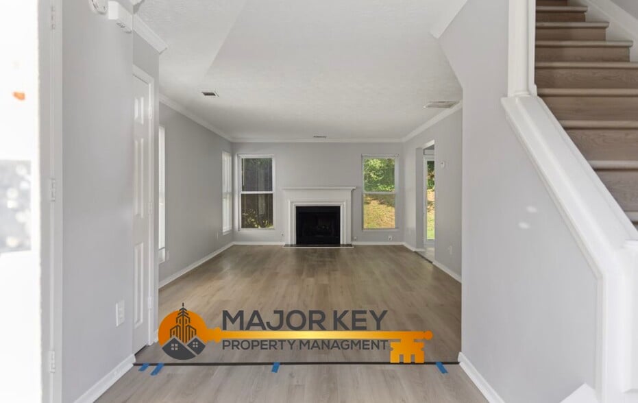 Building Photo - 1241 Woodstream Dr