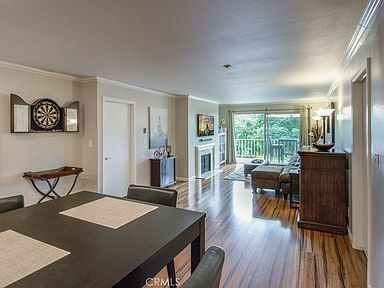 Building Photo - 100 Scholz Plaza