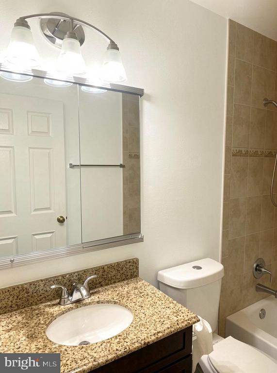 Building Photo - 6223 Rathlin Dr