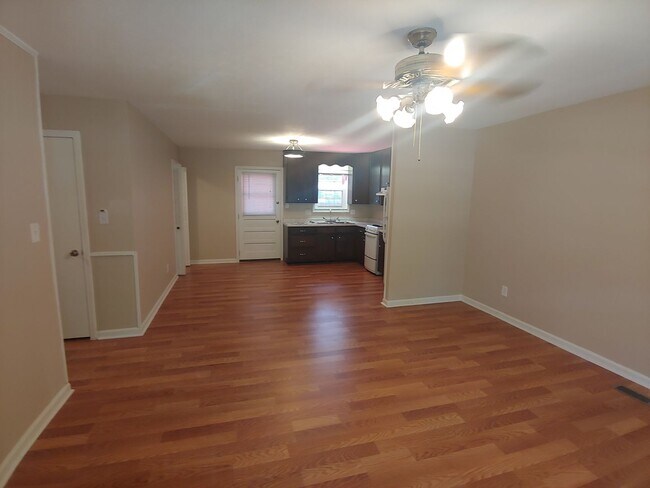 Building Photo - 1835 Portland Avenue