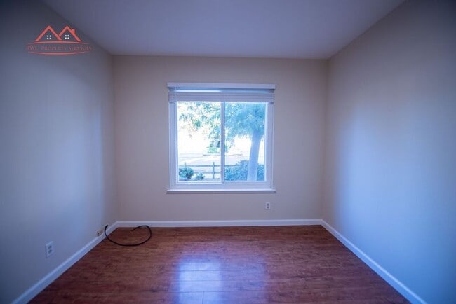 Building Photo - 2135 Hikido Dr