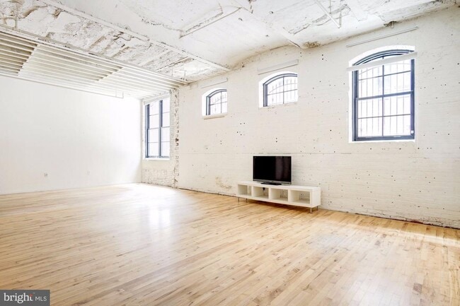 Building Photo - 437 New York Ave NW