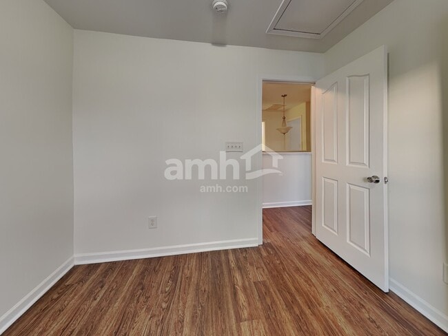 Building Photo - 5030 Stowe Derby Dr