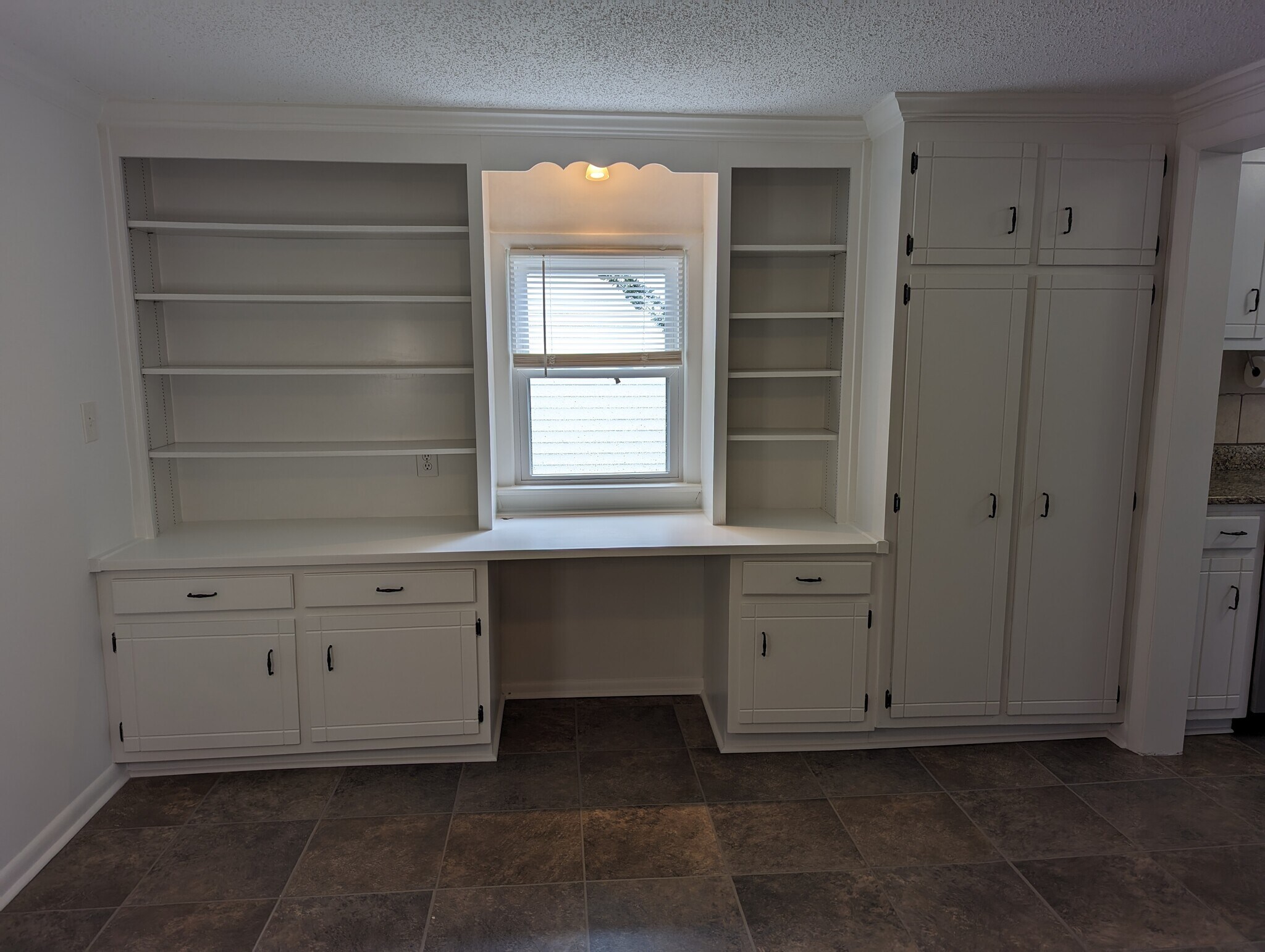 Built-Ins / Laundry Area - 2615 Alabama St SW