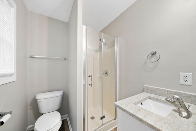 Building Photo - 201 Tonylee Ct