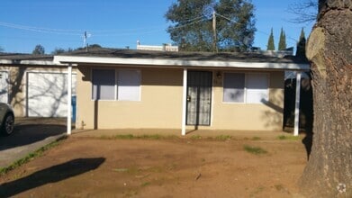 Building Photo - Alfreda Duplex