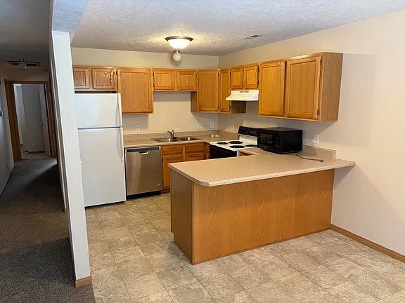 Building Photo - 5830 Princess Margaret Dr