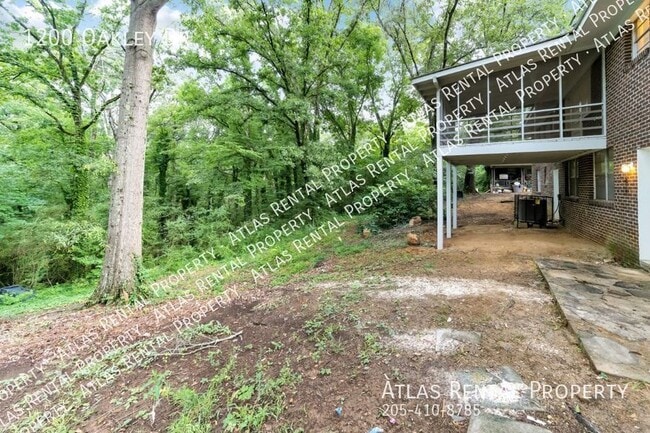 Building Photo - 1200 Oakley Dr