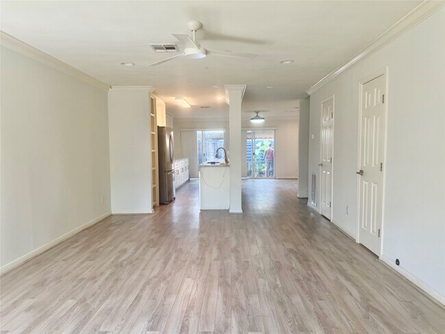Building Photo - 5800 Lumberdale Rd