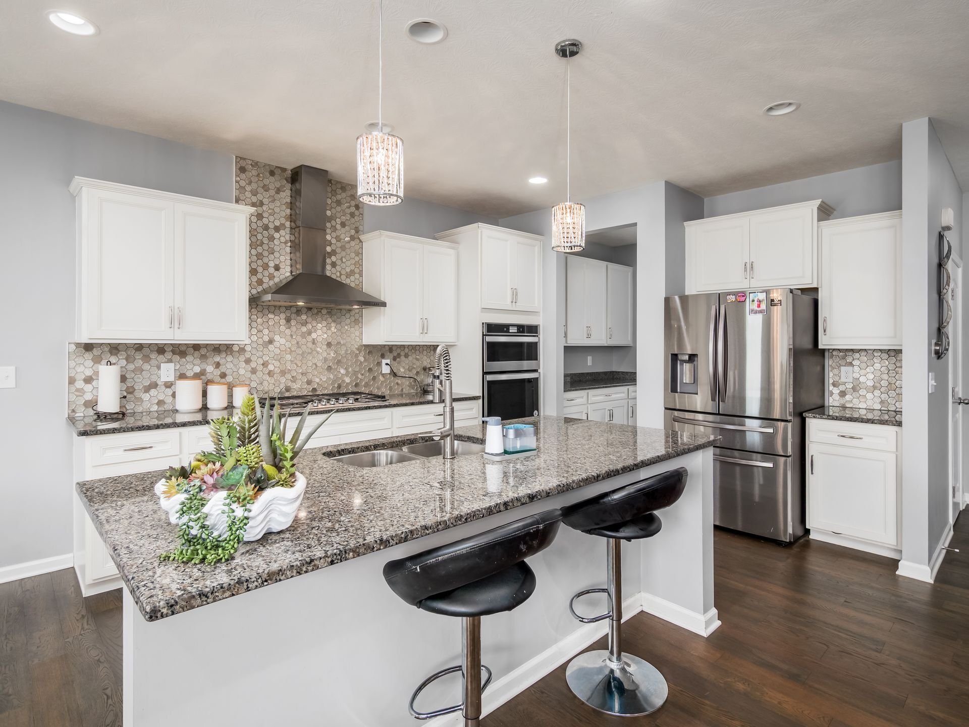 Building Photo - 6575 Rocky Frk Dr