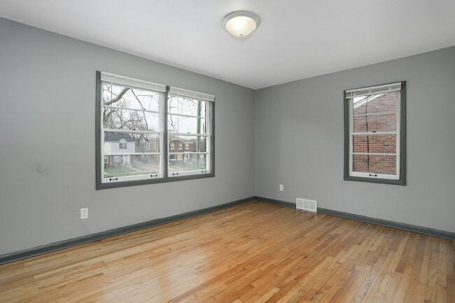 Building Photo - 18492 Greenfield Rd