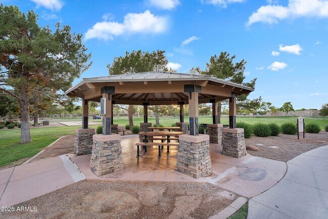 Building Photo - 4756 E Ironhorse Rd