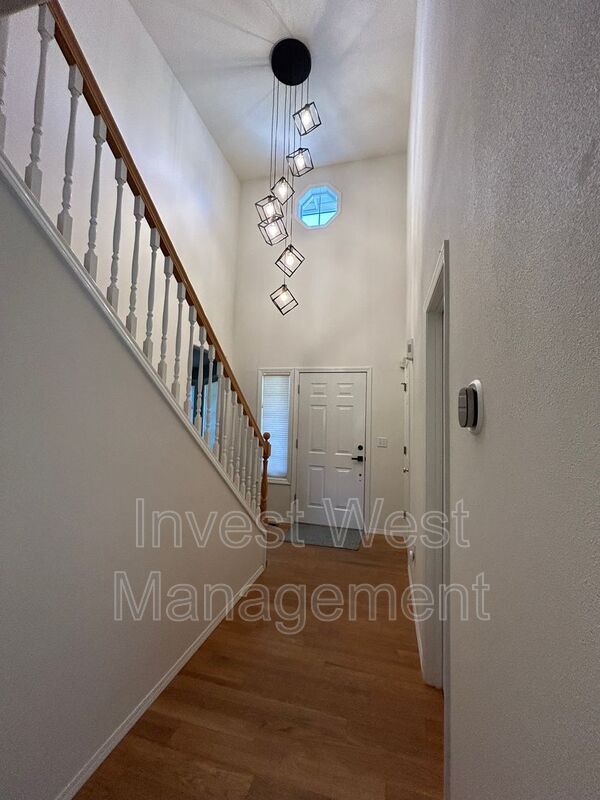 Building Photo - 4015 SE 170th Ct