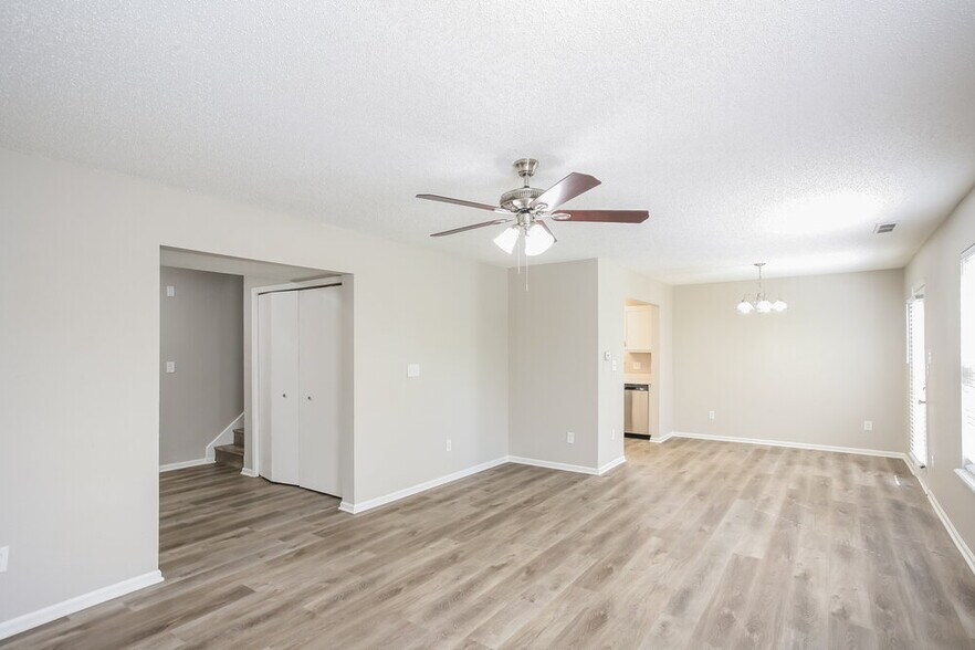 Building Photo - 4349 Village Trace Ct