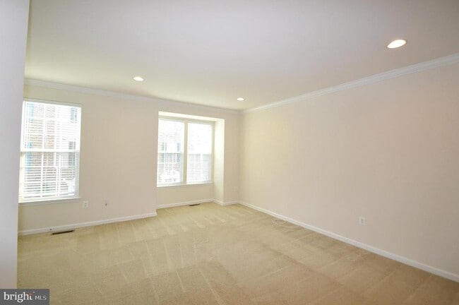 Building Photo - 42618 Drazenovich Epoch Ter