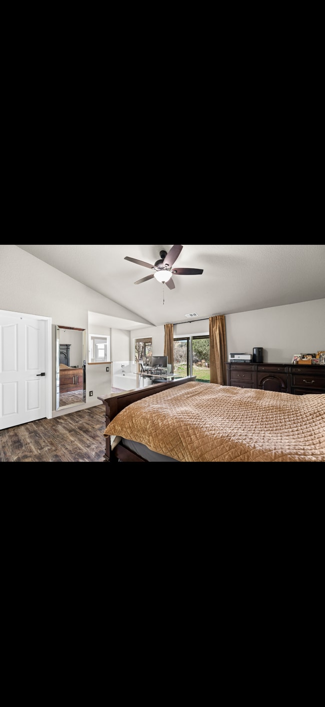 Building Photo - 2384 Choctaw Rd