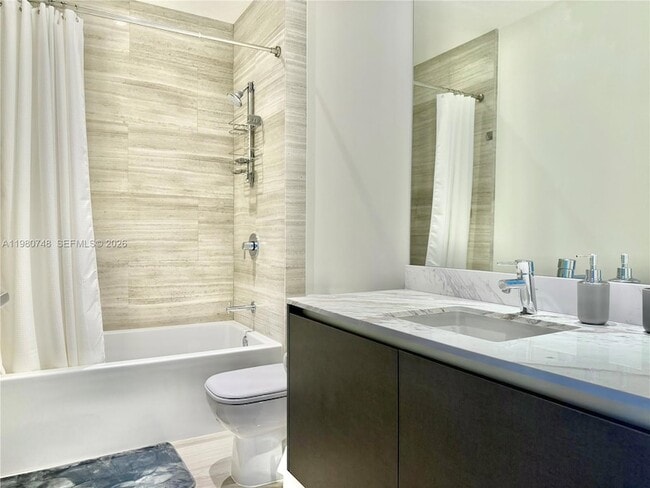 Building Photo - 1451 Brickell Ave