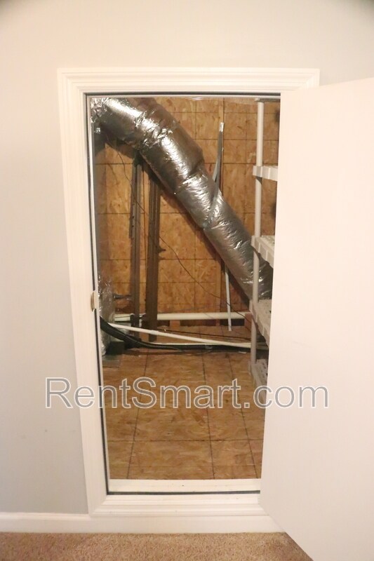 Building Photo - 624 Dunloe Cir