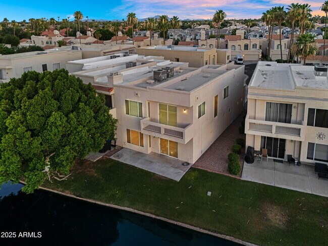 Building Photo - 1414 W Coral Reef Dr