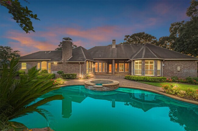 Building Photo - 19309 Whispering Grove E