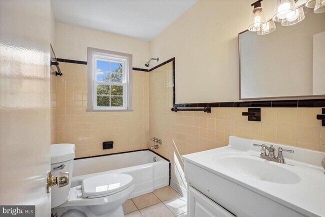 Building Photo - 3227 Sherry Ct