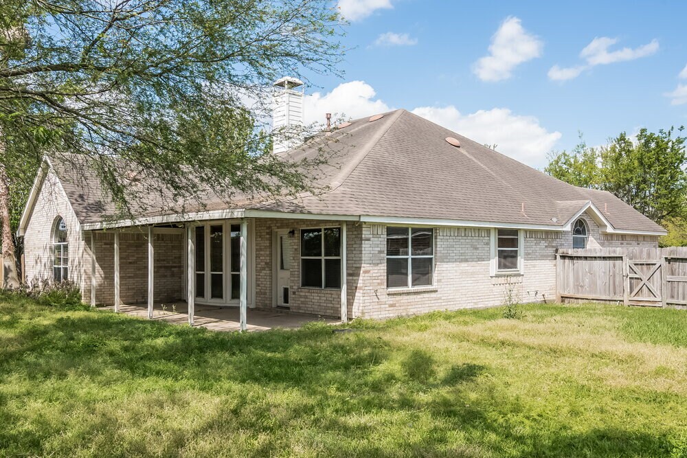 Building Photo - 11 Crest Gate