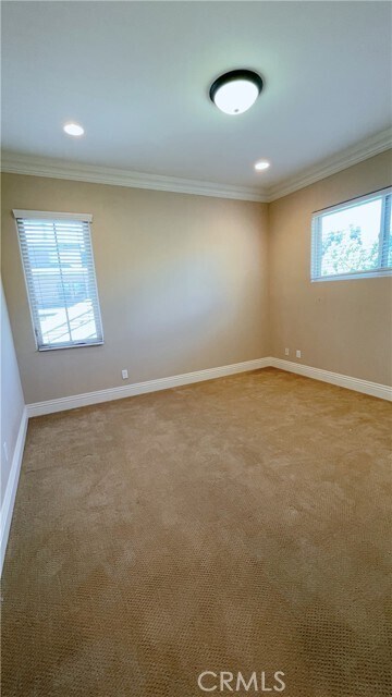 Building Photo - 5921 Alessandro Ave
