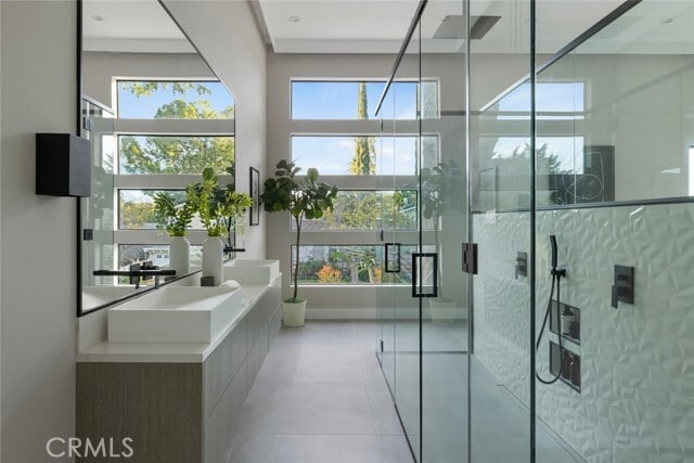 Building Photo - 22020 Alizondo Dr