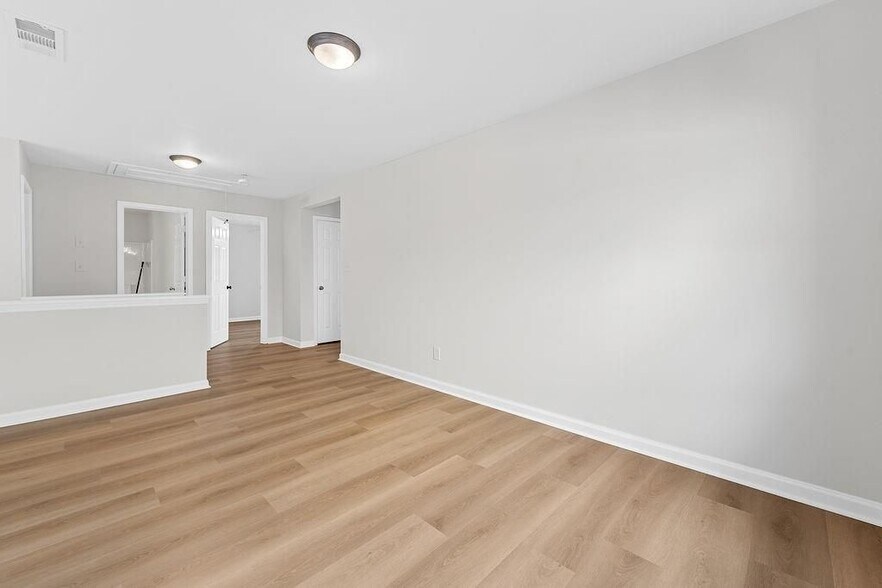 Building Photo - 3476 Harvest Ridge Ln NE