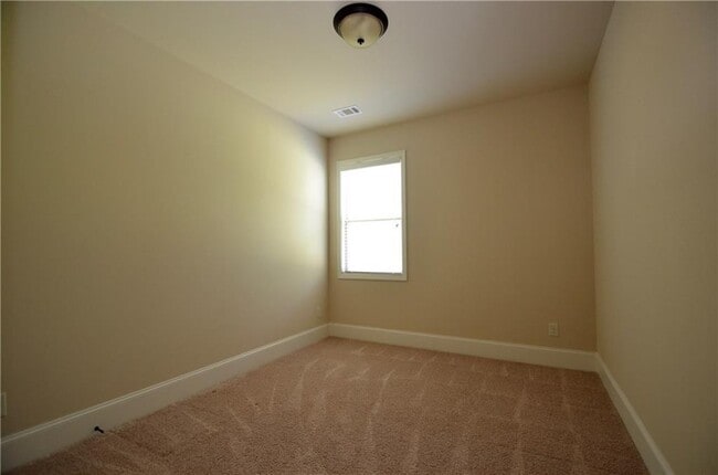 Building Photo - 1040 Delo Ln