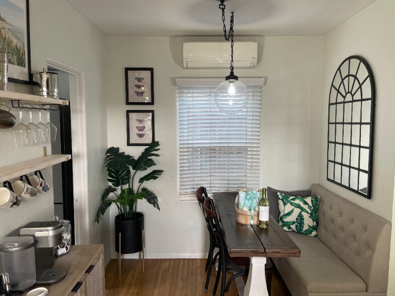 Building Photo - 1828 Guy St