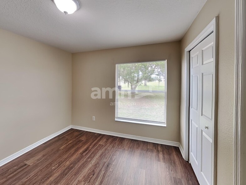 Building Photo - 1322 Lake Idamere Blvd