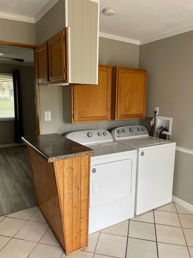 Building Photo - House for rent in Kettering City School Di...