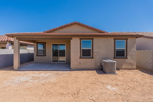 Building Photo - Modern 3-Bed + Den Home in Ventana De Estrellas