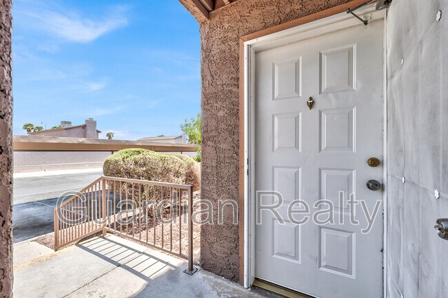 Building Photo - 2974 Juniper Hills Blvd