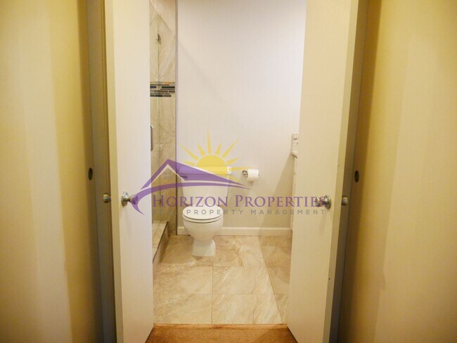 Building Photo - Remodeled 3 Bed 2 Bath 1,595 Sq Ft Fair Oaks Home