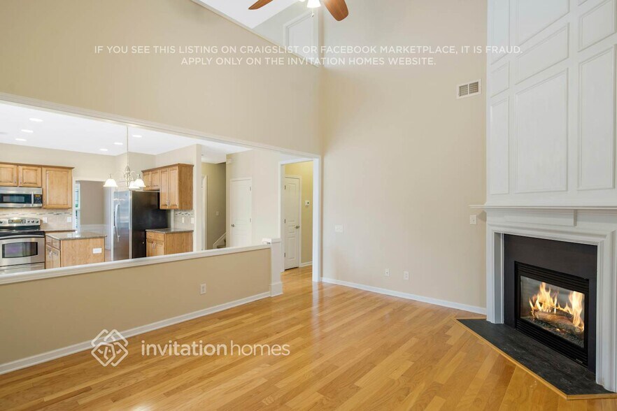 Building Photo - 6204 Woodland Commons Dr