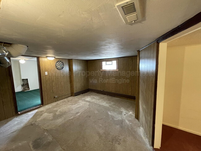 Building Photo - 4909 Beach Ct