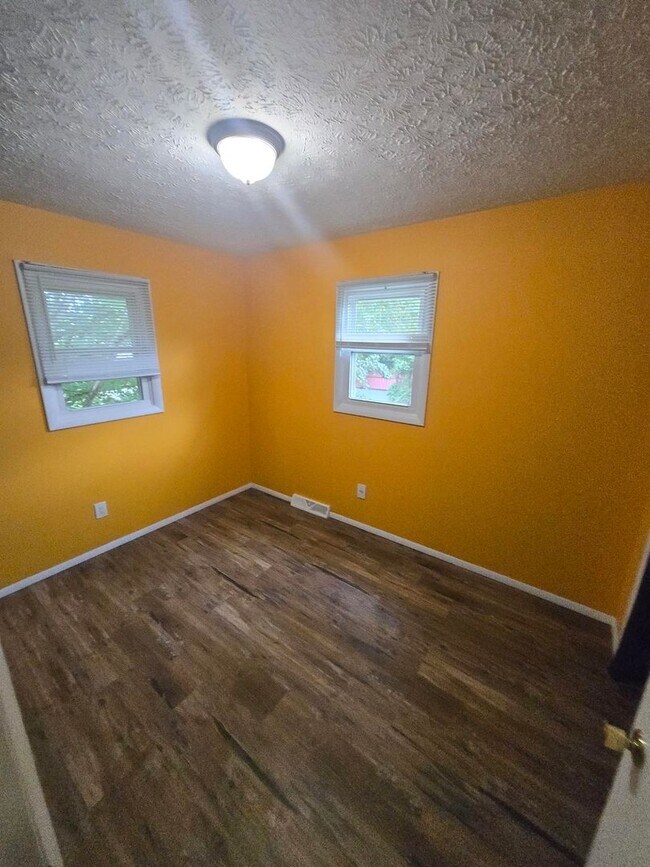 Building Photo - For Rent – 1304 Cobble Stone Court, Johnso...