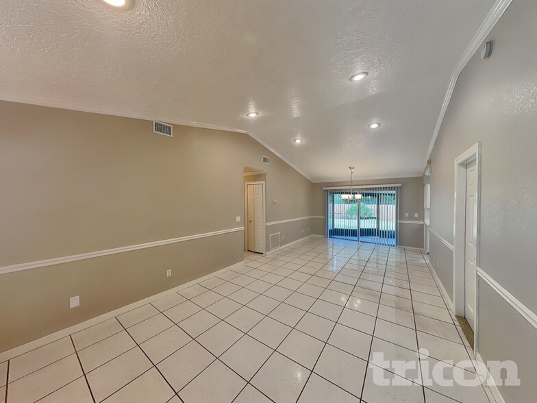 Building Photo - 477 Sundown Trail